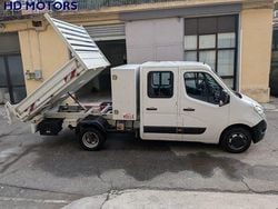 Bianco Usata 2018 Iveco Daily Tre volumi | 21.650 € (Buon prezzo)