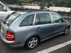 Blu/azzurro Usata 2005 Skoda Fabia Comfort Station wagon | 500 € (Ottimo prezzo)