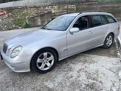 Grigio Usata 2006 Mercedes E280 Elegance Station wagon | 4490 € (Cara)