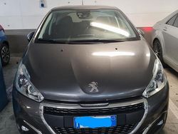 Grigio Usata 2019 Peugeot 208 Signature Sky Due volumi | 12.000 € (Buon prezzo)