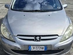 Usata 2002 Peugeot 307 Tre volumi | 800 € (Super prezzo)