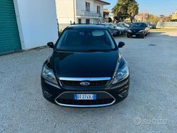 Nero Usata 2009 Ford Focus Tre volumi | 3500 € (Buon prezzo)