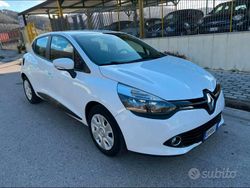 Bianco Usata 2013 Renault Clio IV Tre volumi | 5000 € (Buon prezzo)