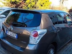 Grigio Usata 2016 Toyota Verso Monovolume | 8700 € (Buon prezzo)