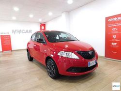 Rosso Usata 2023 Lancia Ypsilon S Due volumi | 11.300 € (Buon prezzo)
