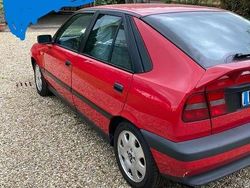 Rosso Usata 1994 Lancia Delta Due volumi | 26.000 €