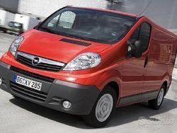 Grigio Usata 2007 Opel Vivaro Monovolume | 4900 € (Super prezzo)