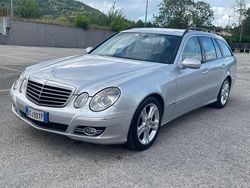 Argento Usata 2006 Mercedes E320 Avantgarde Station wagon | 6600 € (Cara)