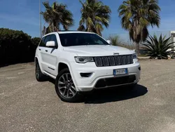 Bianco Usata 2017 Jeep Grand Cherokee Overland SUV | 20.200 € (Ottimo prezzo)
