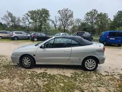 Argento Usata 2000 Renault Mégane Cabriolet Dynamique Cabrio | 2199 €
