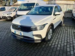 Bianco Usata 2021 VW Tiguan Life SUV | 25.490 € (Buon prezzo)