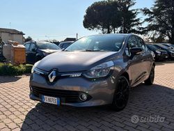 Grigio Usata 2015 Renault Clio IV Tre volumi | 5999 € (Buon prezzo)