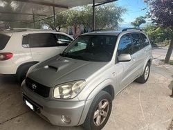 Grigio Usata 2004 Toyota RAV4 SUV | 4000 € (Buon prezzo)