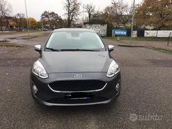 Grigio Usata 2019 Ford Fiesta Titanium Tre volumi | 8700 € (Buon prezzo)