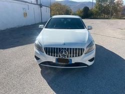 Bianco Usata 2015 Mercedes A180 Tre volumi | 13.490 € (Buon prezzo)