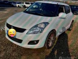 Bianco Usata 2012 Suzuki Swift GL Tre volumi | 7000 € (Buon prezzo)
