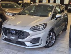 Argento Usata 2023 Ford Fiesta ST-Line Due volumi | 12.900 € (Ottimo prezzo)