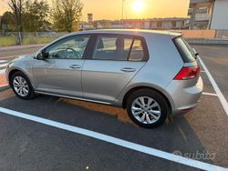Grigio Usata 2016 VW Golf Comfortline Tre volumi | 9800 € (Molto cara)