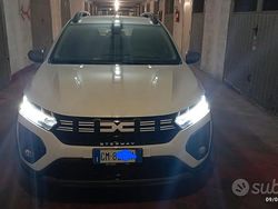 Usata 2023 Dacia Sandero Stepway Tre volumi | 13.000 €