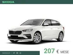 Bianco magnolia Nuova 2025 Skoda Scala Style Due volumi | 26.800 € (Super prezzo)