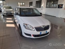 Bianco Usata 2012 Skoda Fabia Active Tre volumi | 5900 € (Cara)