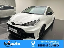 Nuova 2024 Toyota Yaris Due volumi | 54.900 € (Buon prezzo)
