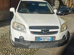 Bianco Usata 2010 Chevrolet Captiva SUV | 4500 € (Buon prezzo)