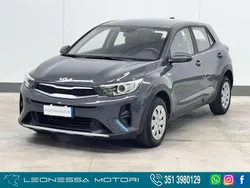Grigio Usata 2022 Kia Stonic Urban SUV | 11.990 € (Buon prezzo)