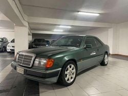 Verde Usata 1992 Mercedes E200 Coupé | 1999 €