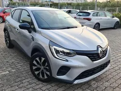 Argento Usata 2022 Renault Captur Equilibre SUV | 19.500 € (Buon prezzo)