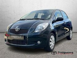Nero Usata 2008 Toyota Yaris Sol Tre volumi | 3900 € (Buon prezzo)