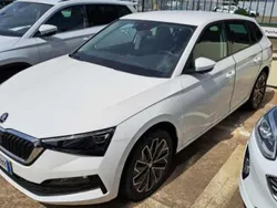 Bianco Usata 2021 Skoda Scala Style Due volumi | 19.000 € (Buon prezzo)