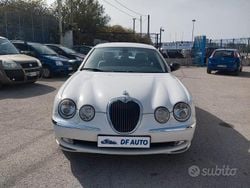 Bianco Usata 2002 Jaguar S-Type S Tre volumi | 8200 €