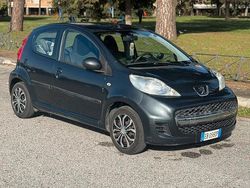 Grigio Usata 2010 Peugeot 107 Due volumi | 3000 € (Buon prezzo)