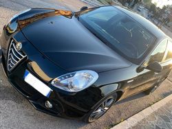 Nero Usata 2014 Alfa Romeo Giulietta Tre volumi | 7000 € (Buon prezzo)