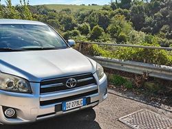 Grigio Usata 2009 Toyota RAV4 Luxury SUV | 7600 € (Buon prezzo)