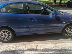 Blu Usata 2003 Seat Ibiza Tre volumi | 800 € (Ottimo prezzo)