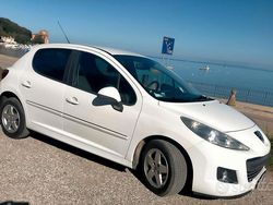 Bianco Usata 2010 Peugeot 207 Due volumi | 5500 € (Buon prezzo)