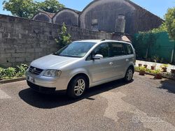 Grigio Usata 2004 VW Touran Monovolume | 3400 €