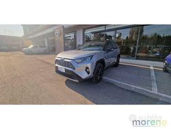 Grigio Usata 2021 Toyota RAV4 Hybrid Style SUV | 29.390 € (Buon prezzo)