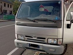 Grigio Usata 2004 Nissan Cabstar Pick-up | 10.500 €