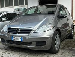 Grigio Usata 2006 Mercedes A200 Tre volumi | 2850 € (Cara)
