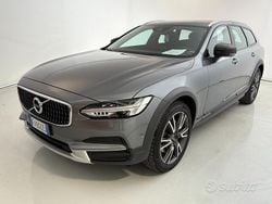 Grigio Usata 2017 Volvo V90 CC Pro Station wagon | 21.900 € (Ottimo prezzo)