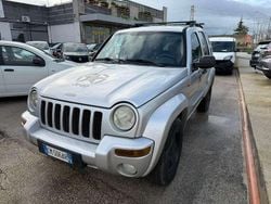Grigio Usata 2004 Jeep Cherokee Limited SUV | 4990 € (Buon prezzo)