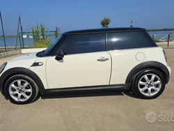 Usata 2010 Mini Cooper D Due volumi | 3000 € (Ottimo prezzo)