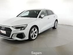 Bianco ghiaccio metallizzato Usata 2024 Audi A3 S-Line Tre volumi | 32.800 € (Buon prezzo)