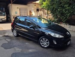 Usata 2008 Peugeot 308 | 1999 €