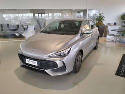 Grigio Nuova 2025 MG MG3 Due volumi | 15.490 € (Buon prezzo)