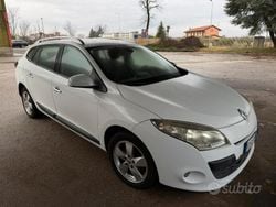 Bianco Usata 2010 Renault Mégane GrandTour Station wagon | 2500 € (Molto cara)