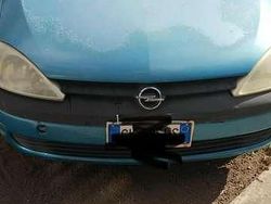 Blu Usata 2000 Opel Corsa Comfort Tre volumi | 500 €